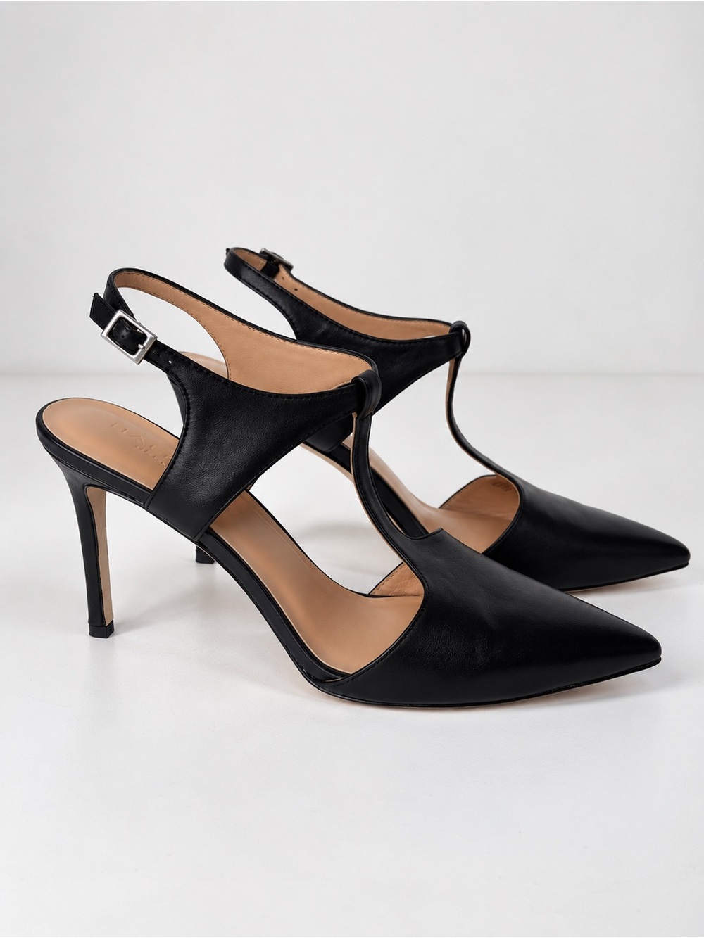 Halston Heritage Black Pointed-Toe High Heels - Size 8